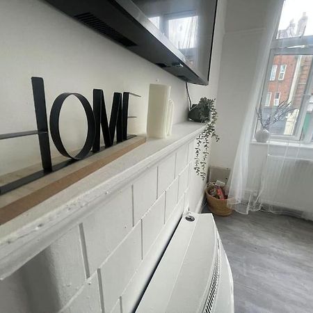 Lovely 2 Bed On Tower Bridge London Exterior photo