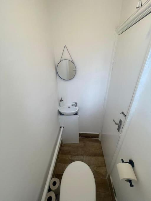 Lovely 2 Bed On Tower Bridge London Exterior photo