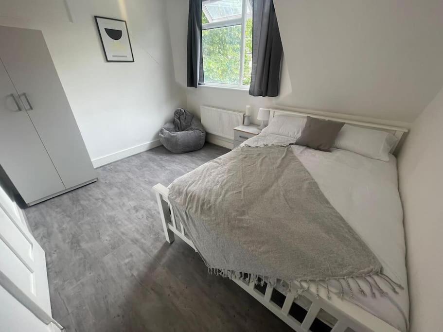 Lovely 2 Bed On Tower Bridge London Exterior photo