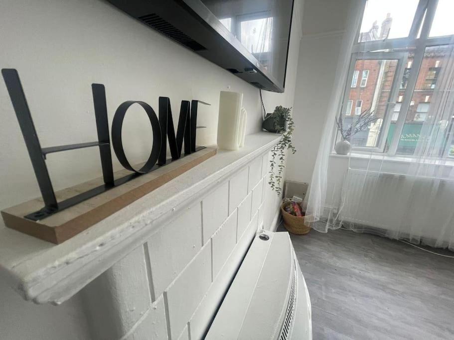 Lovely 2 Bed On Tower Bridge London Exterior photo
