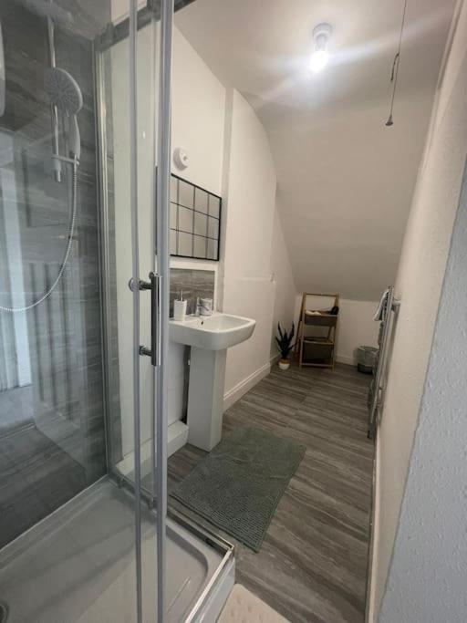 Lovely 2 Bed On Tower Bridge London Exterior photo